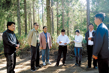 州政协委员视察农林重大产业项目建设