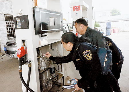 州质监局开展旅游市场专项检查