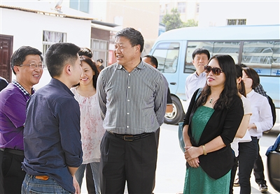 加快进度 确保工作圆满完成