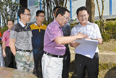 抓机遇重落实全力推动整乡推进整族脱贫