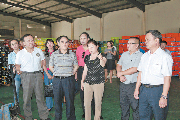 省人大常委会专题调研我州食