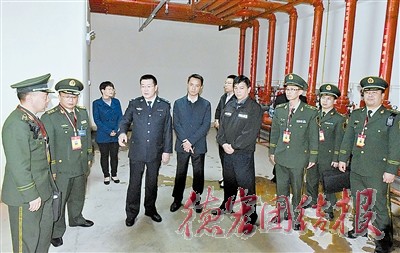 我州开展“零点”夜查行动