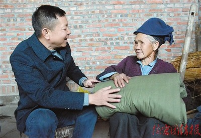 州委州政府到梁河开展春节慰问