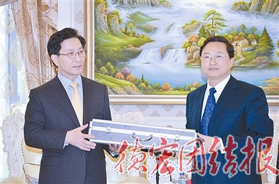 韩国江陵市市长到芒市访问