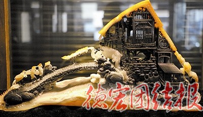 郑金盛《江上人家》（黄龙玉）