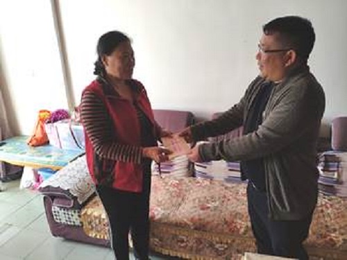 DF0B575799CA493596E5FBC62B6398D0