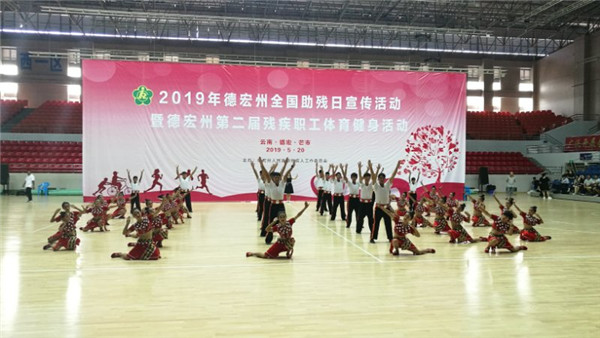 ae15cb5740d1332f8f4333ab9aa73a1