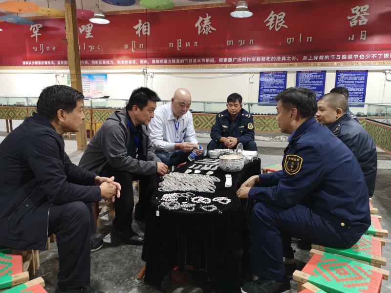 假日旅游安生生产检查照片（检查银器店）