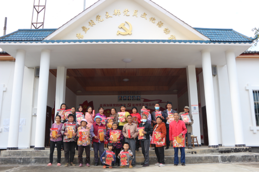 第3期 德宏州图书馆开展“送春联进村暖新年”文化志愿服务活动446