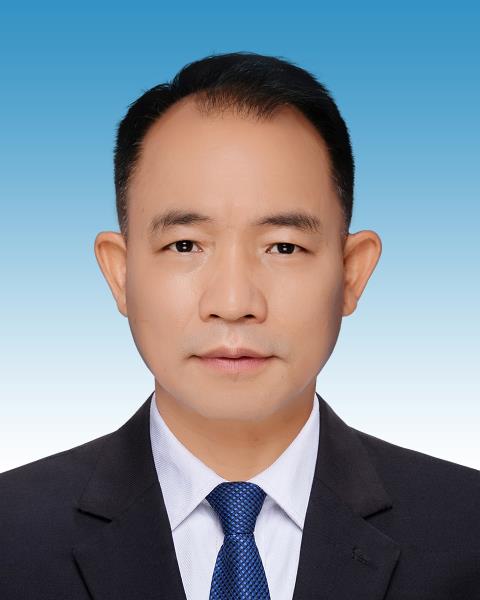 杨华-淡蓝渐变